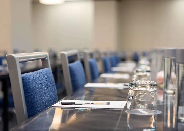 Hotel Cambria Ocean - Bayfront 4*