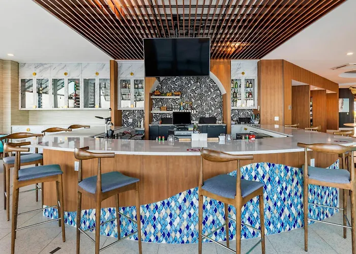 Cambria Ocean - Bayfront Hotel 4*