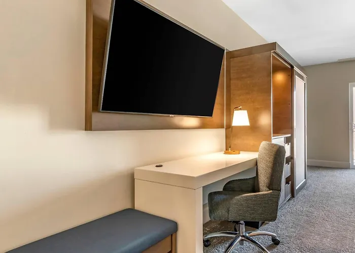 Hotel Cambria Ocean - Bayfront