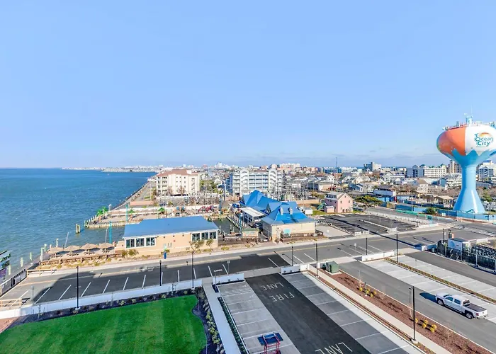 Hotel Cambria Ocean - Bayfront