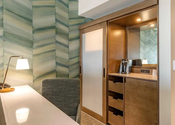 Cambria Ocean - Bayfront 4*