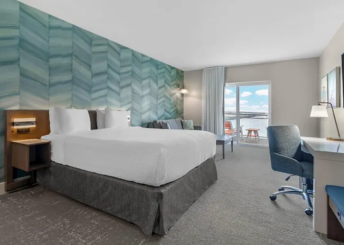 Cambria Ocean - Bayfront Hotel 4*