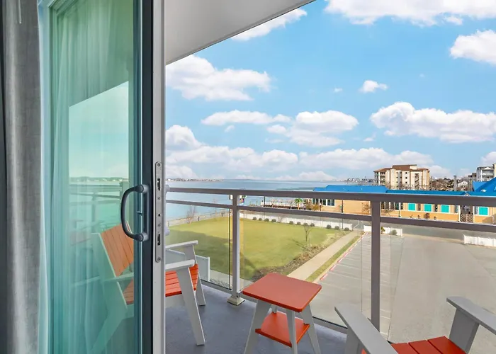Cambria Ocean - Bayfront 4*