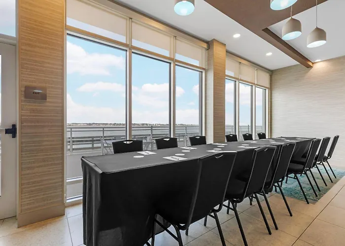Cambria Ocean - Bayfront Ocean City