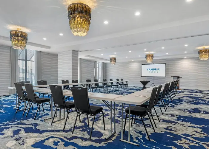 Cambria Ocean - Bayfront Hotel 4*