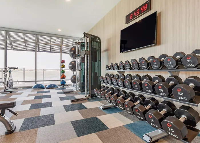 Cambria Ocean - Bayfront Hotel